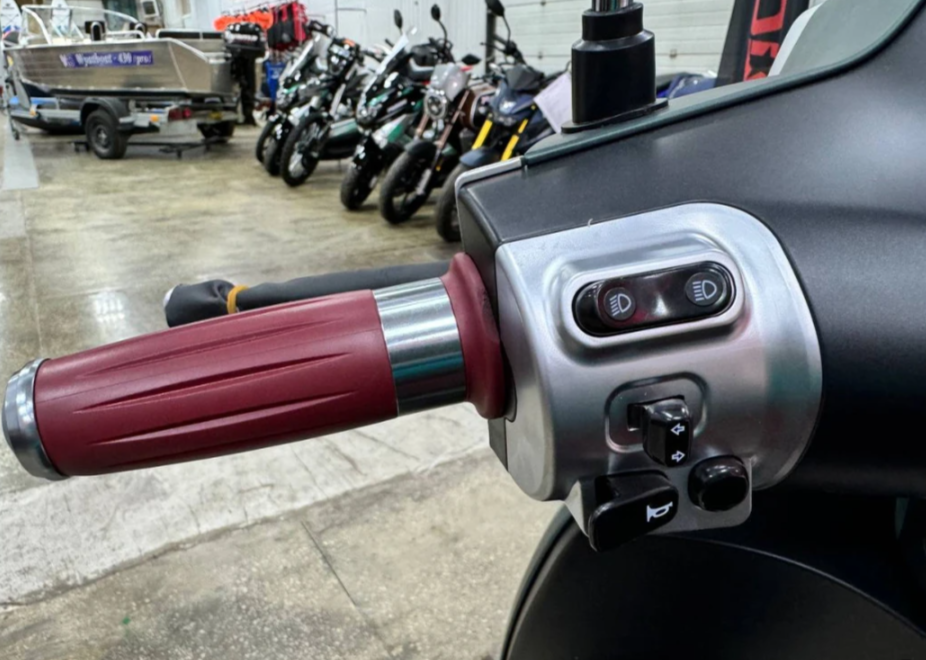 Скутер PROMAX Miami 240 (49) в Норильске