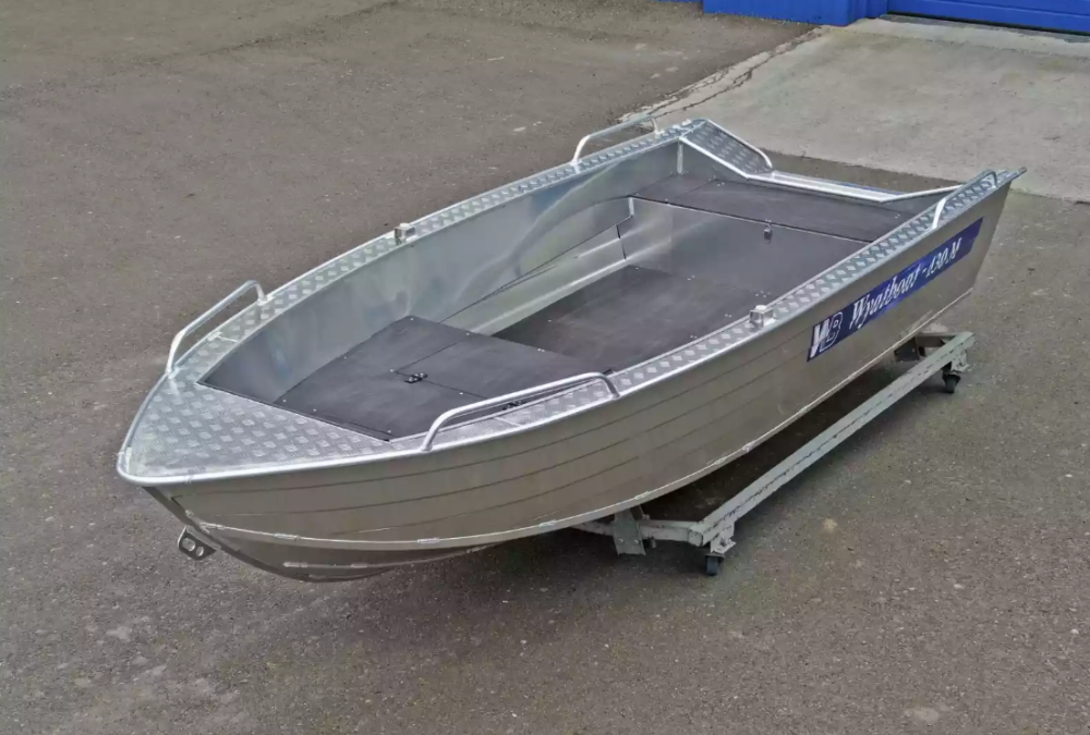 Алюминиевая лодка  Wyatboat-430М FISH в Норильске