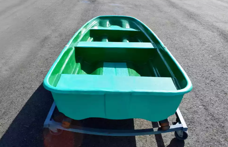 Стеклопластиковая лодка Старт (тримаран) в Норильске