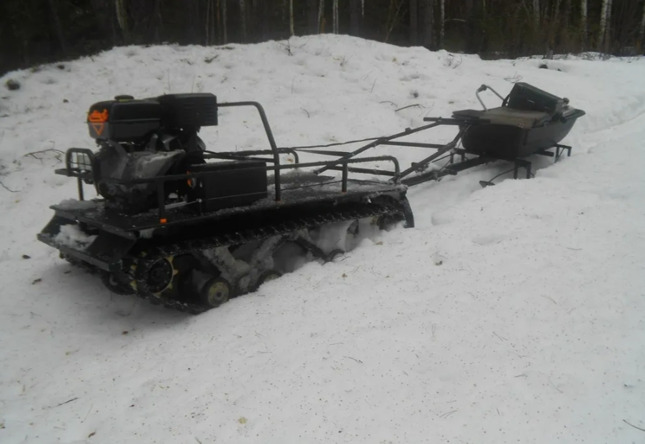 Мотобуксировщик AhtaR L 9 в Норильске