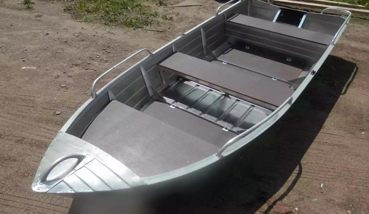 Алюминиевая лодка Вятка-Профи 32 в Норильске