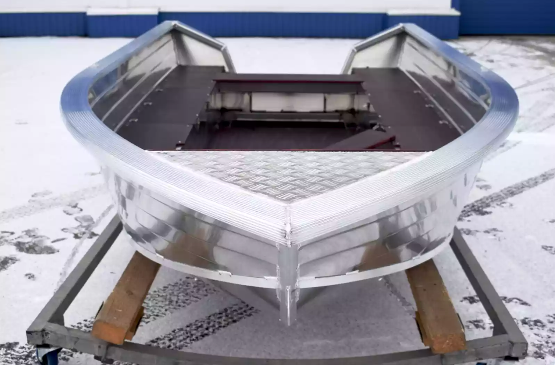 Алюминиевая лодка Неман-400 в Норильске