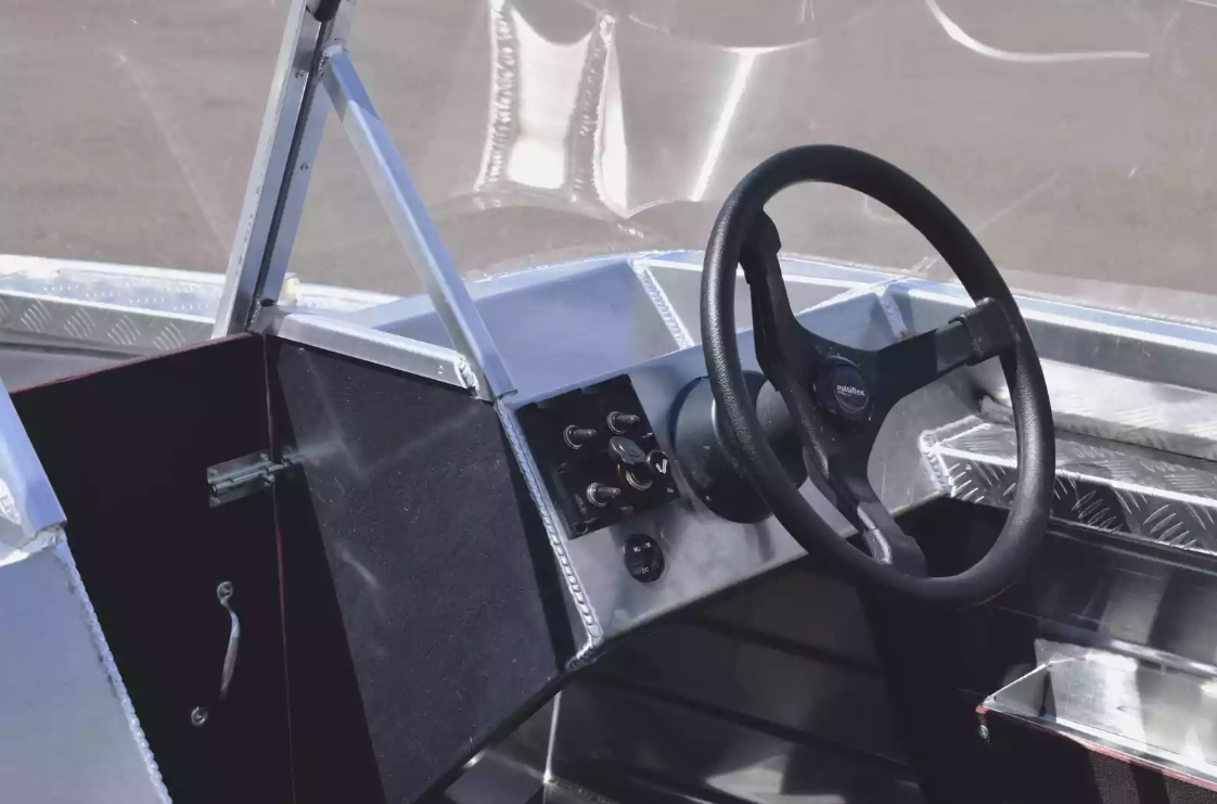 Алюминиевая лодка Wyatboat-390 DCM в Норильске