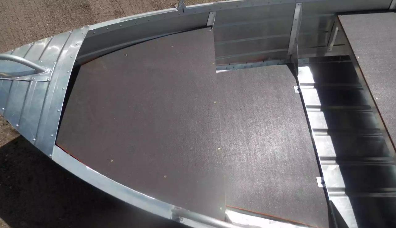 Алюминиевая лодка Вятка-Профи 32 в Норильске