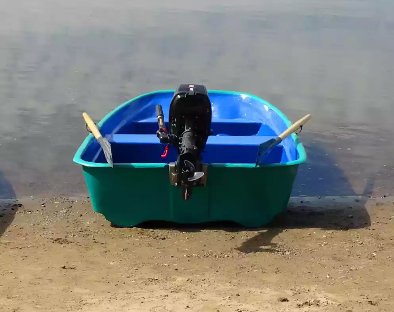 Стеклопластиковая лодка Старт (тримаран) в Норильске