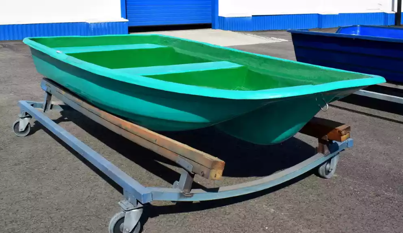 Стеклопластиковая лодка Старт (тримаран) в Норильске