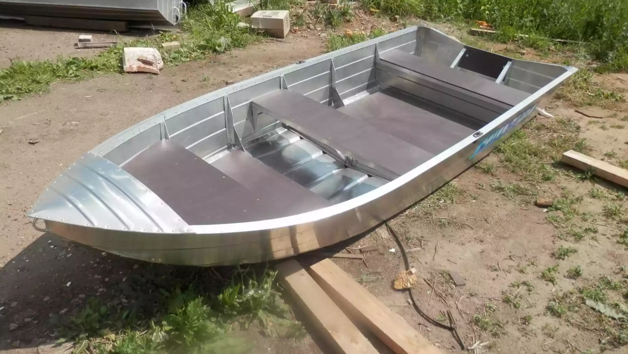 Алюминиевая лодка Вятка-Профи 32 в Норильске