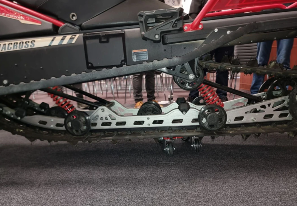 Снегоход AODES Siberiacross 1000 WT 508mm LCD 6.8 в Норильске