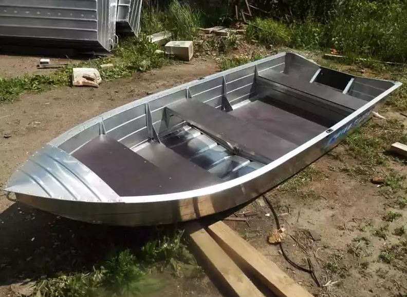 Алюминиевая лодка Вятка-Профи 37 в Норильске