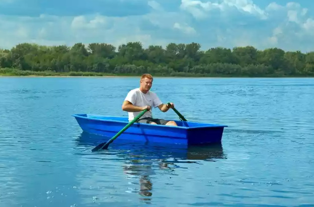 Стеклопластиковая лодка Малютка в Норильске