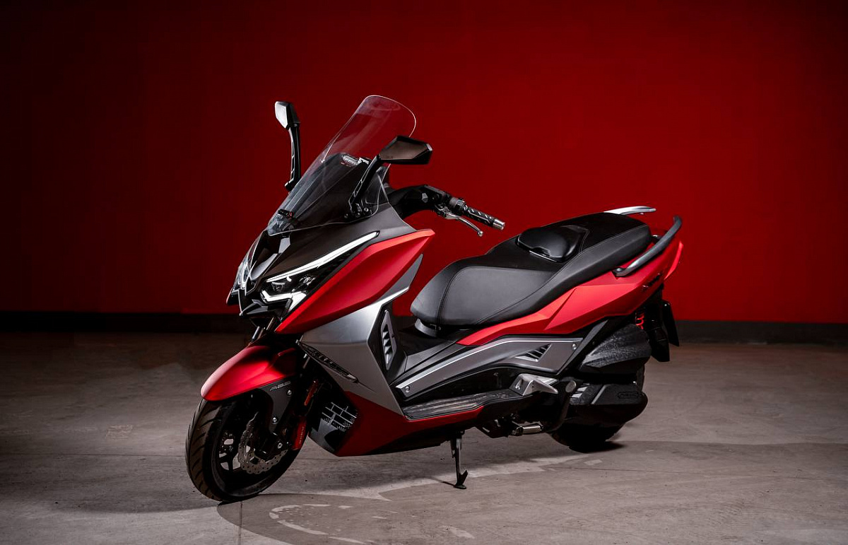 МАКСИСКУТЕР ARIIC 318 в Норильске