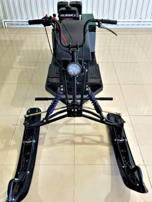 Мотобуксировщик ЕНОТ 4М в Норильске