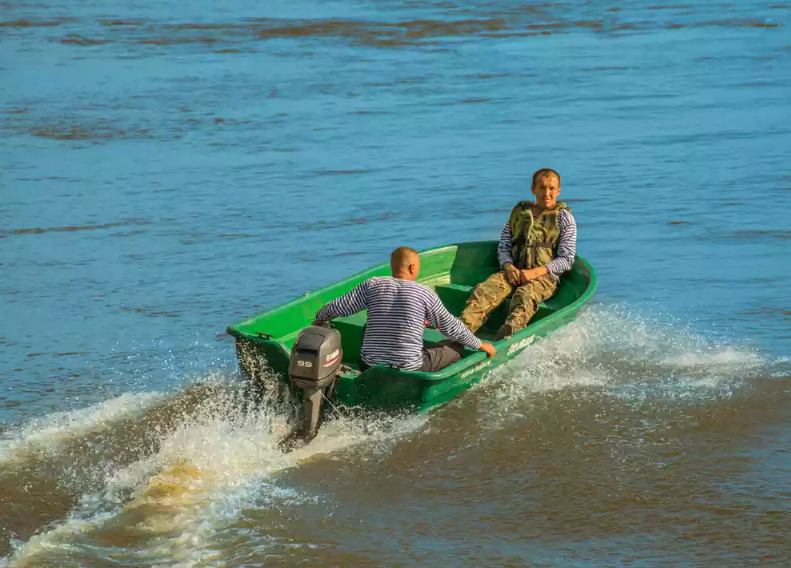 Стеклопластиковая лодка Neman-340 (тримаран) в Норильске