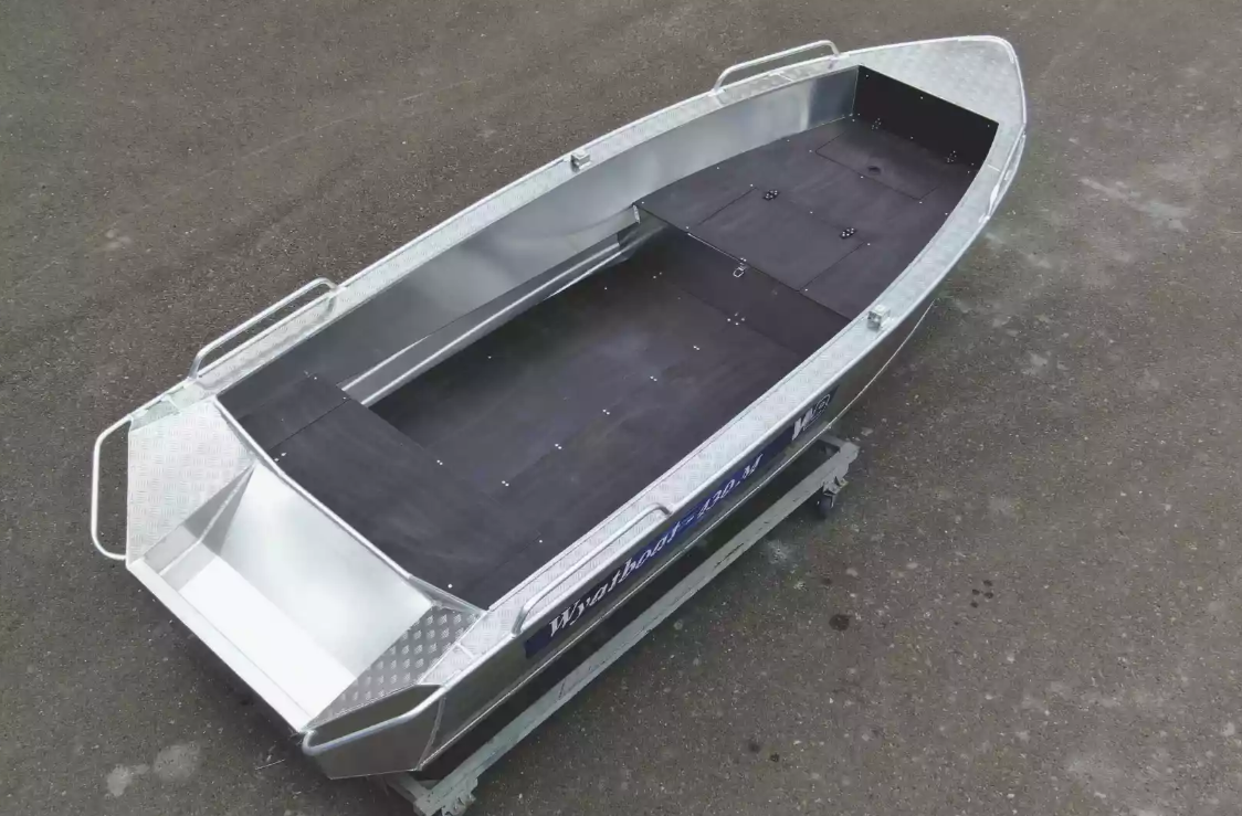 Алюминиевая лодка  Wyatboat-430М FISH в Норильске