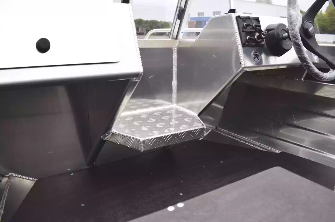 Алюминиевая лодка  Neman-400 PRO в Норильске