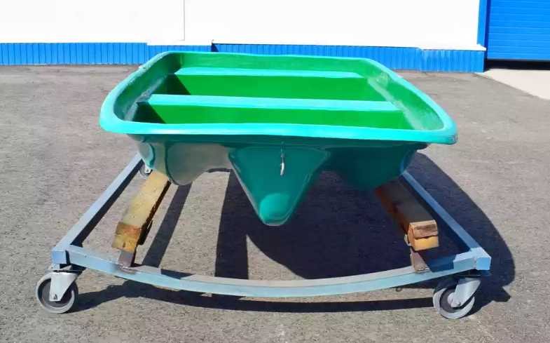 Стеклопластиковая лодка Старт (тримаран) в Норильске