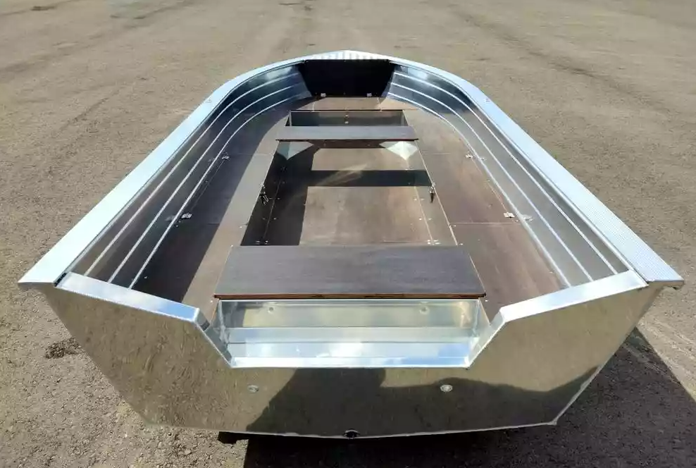 Алюминиевая лодка Неман-400 в Норильске