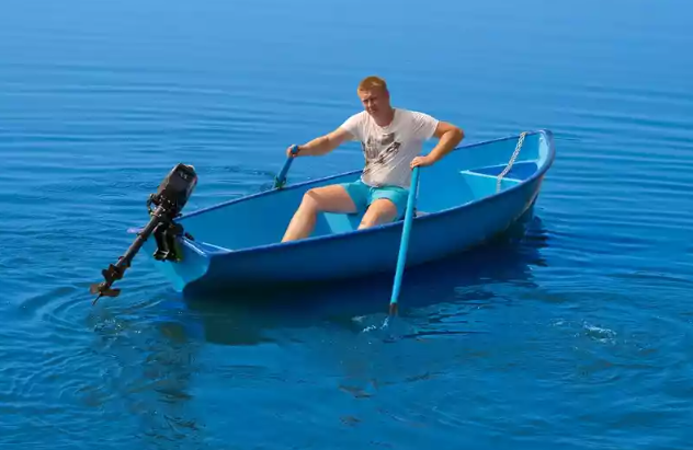 Стеклопластиковая лодка Омуль в Норильске