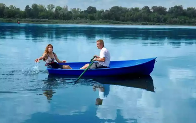 Стеклопластиковая лодка Дельфин в Норильске