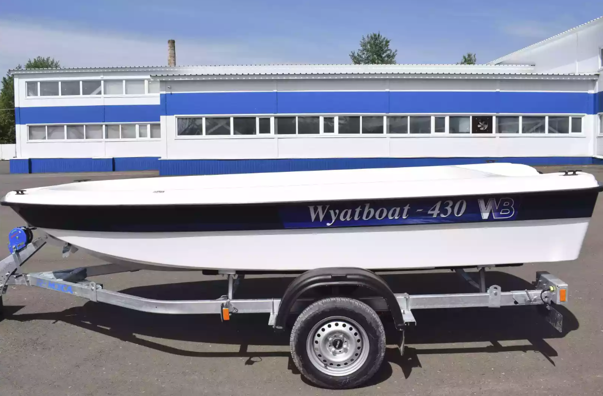 Стеклопластиковая лодка Wyatboat 430 тримаран в Норильске