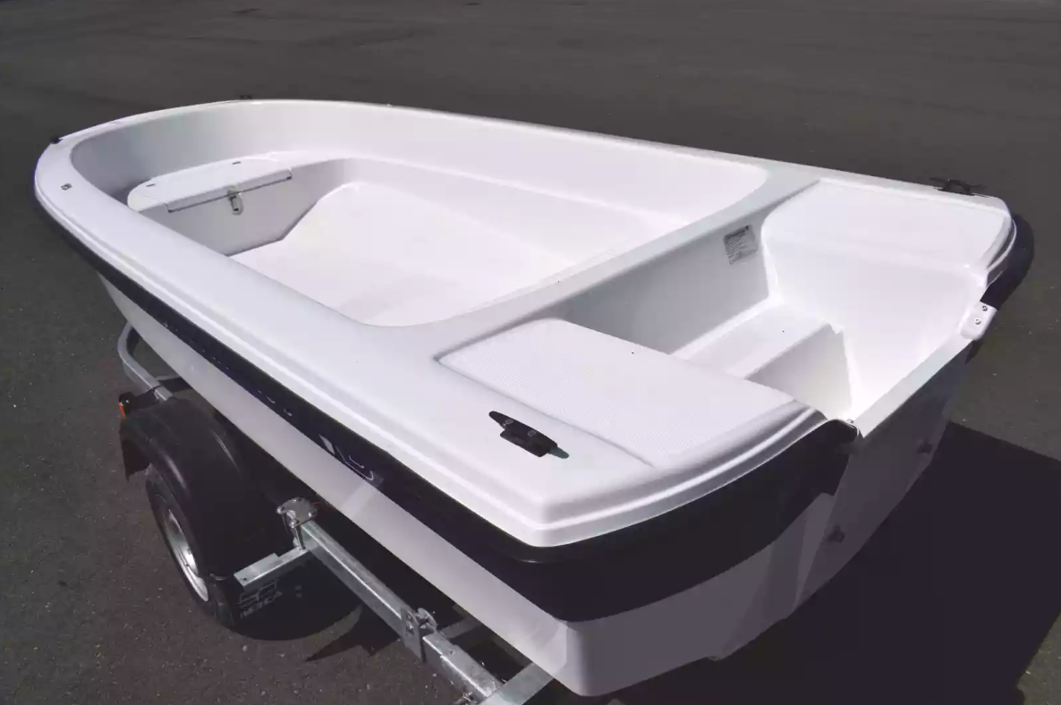 Стеклопластиковая лодка Wyatboat 430 тримаран в Норильске
