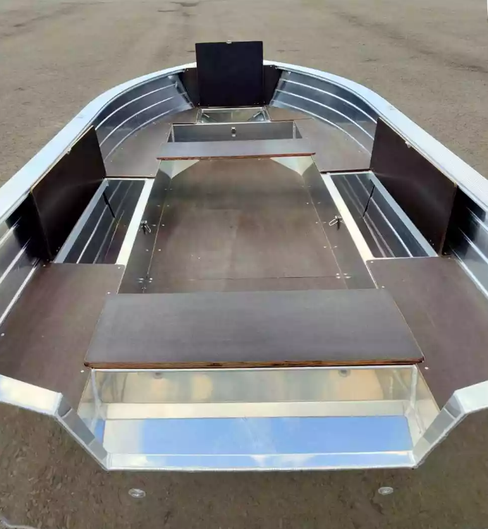 Алюминиевая лодка Неман-400 в Норильске