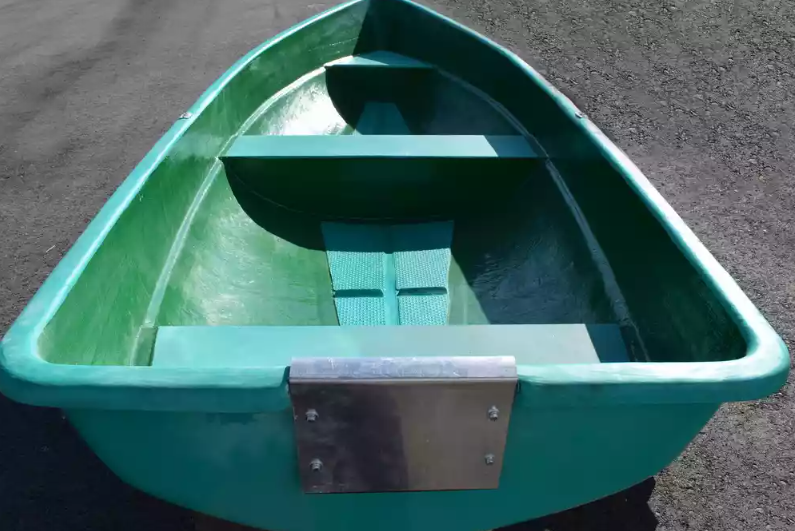 Стеклопластиковая Лодка Голавль в Норильске