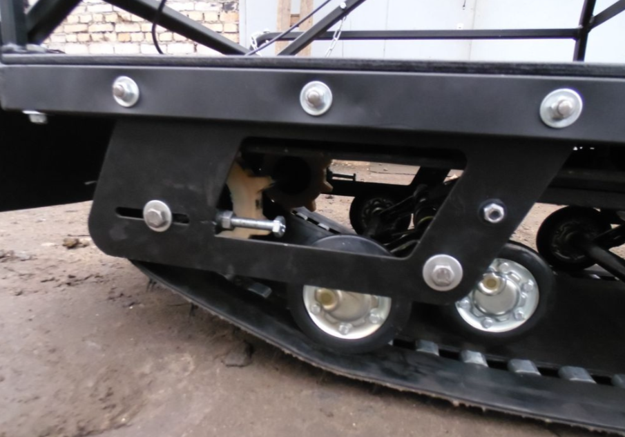 Мотобуксировщик AhtaR Зима 9 л/с с вариатором в Норильске