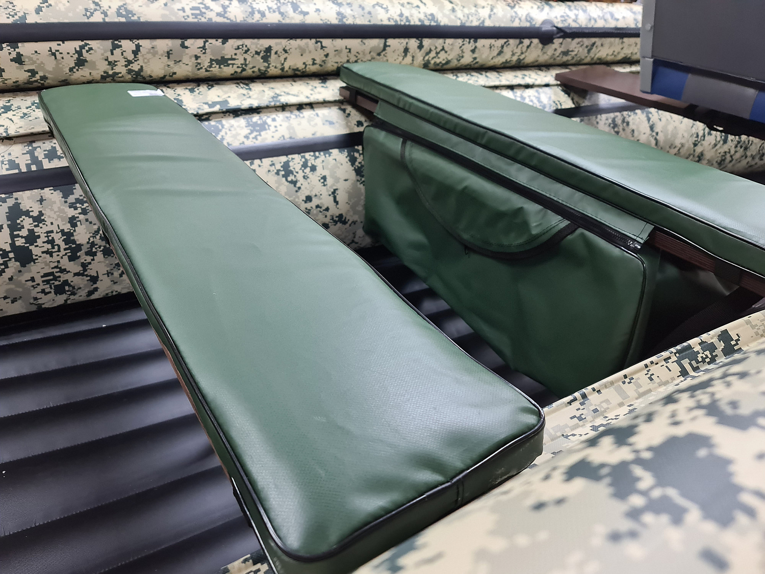 КОМПЛЕКТ МЯГКИХ НАКЛАДОК С СУМКОЙ ДЛЯ ЛОДОК 80Х20 ЗЕЛЕНЫЙ в Норильске
